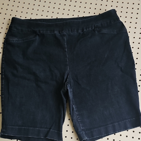 Croft And Barrow Pull On Effortless Stretch Shorts  Sz 20w Dark Blue - Picture 1 of 9